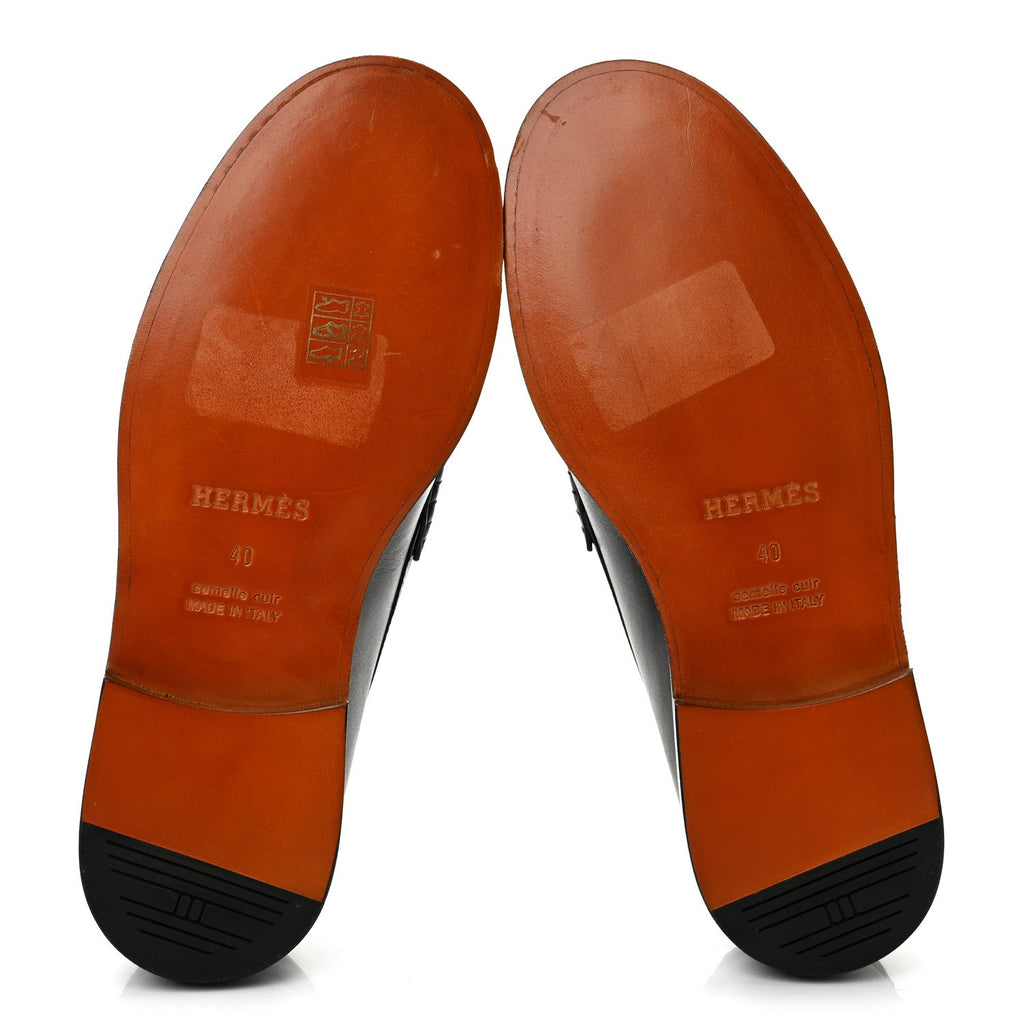 Calfskin Charrette Loafers 40 Black