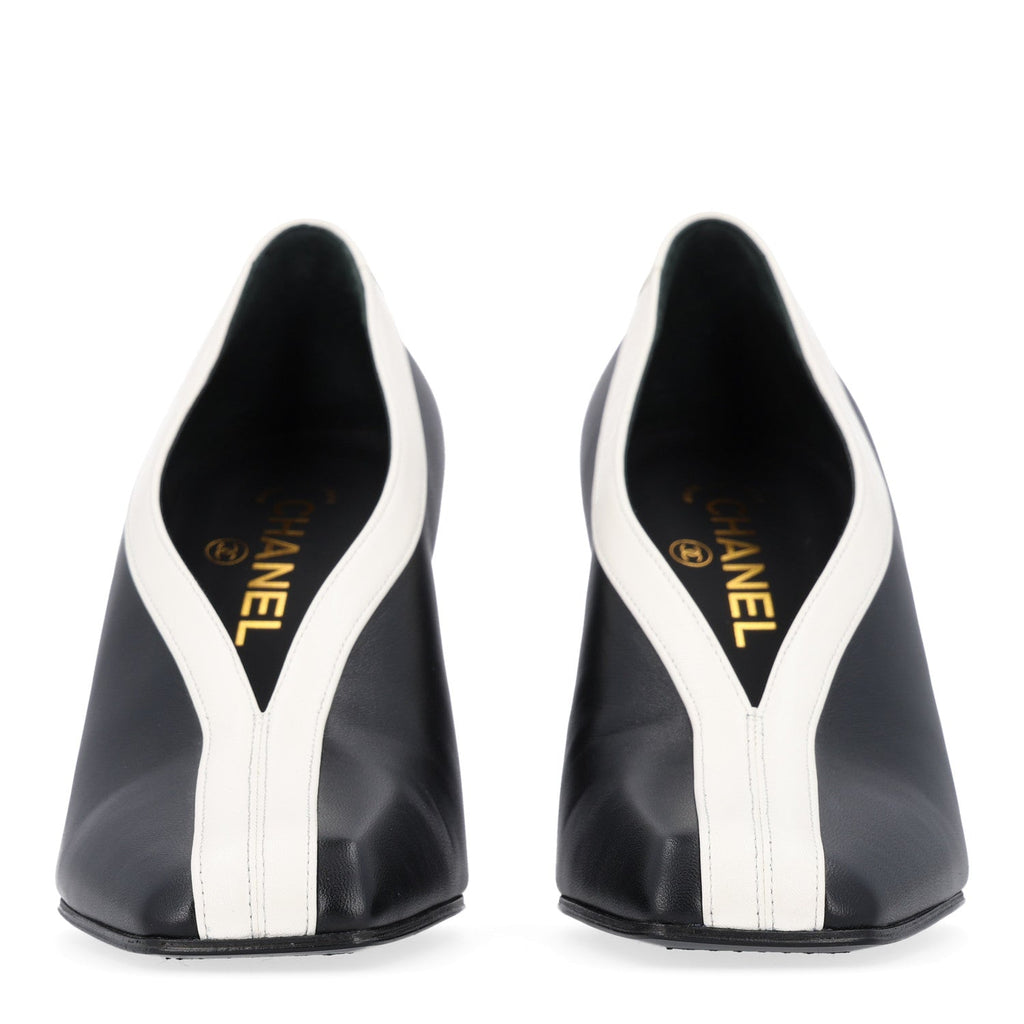 Lambskin Pumps 38.5 Black Ivory