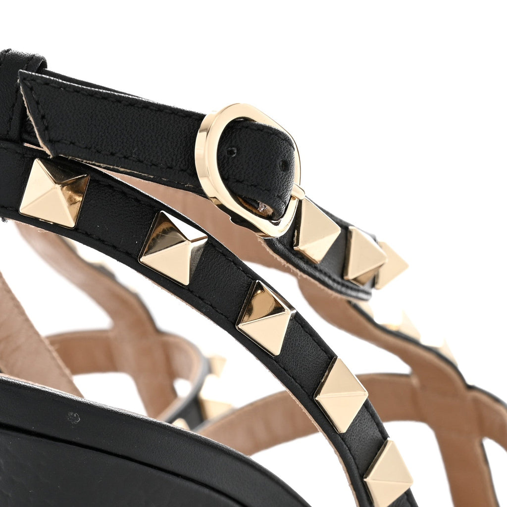 Pebbled Calfskin Rockstud Ankle Strap 100mm Pumps 36 Black