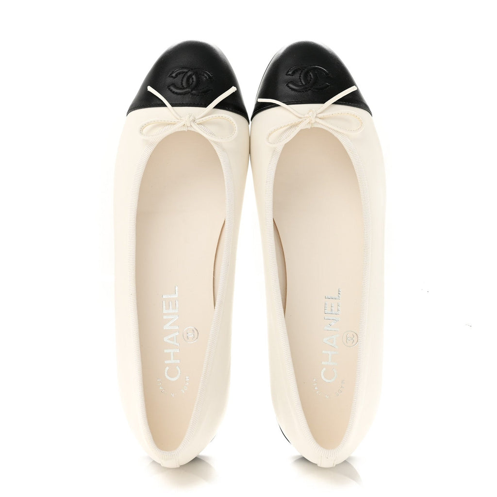 Lambskin Cap Toe CC Ballerina Flats 38.5 White Black