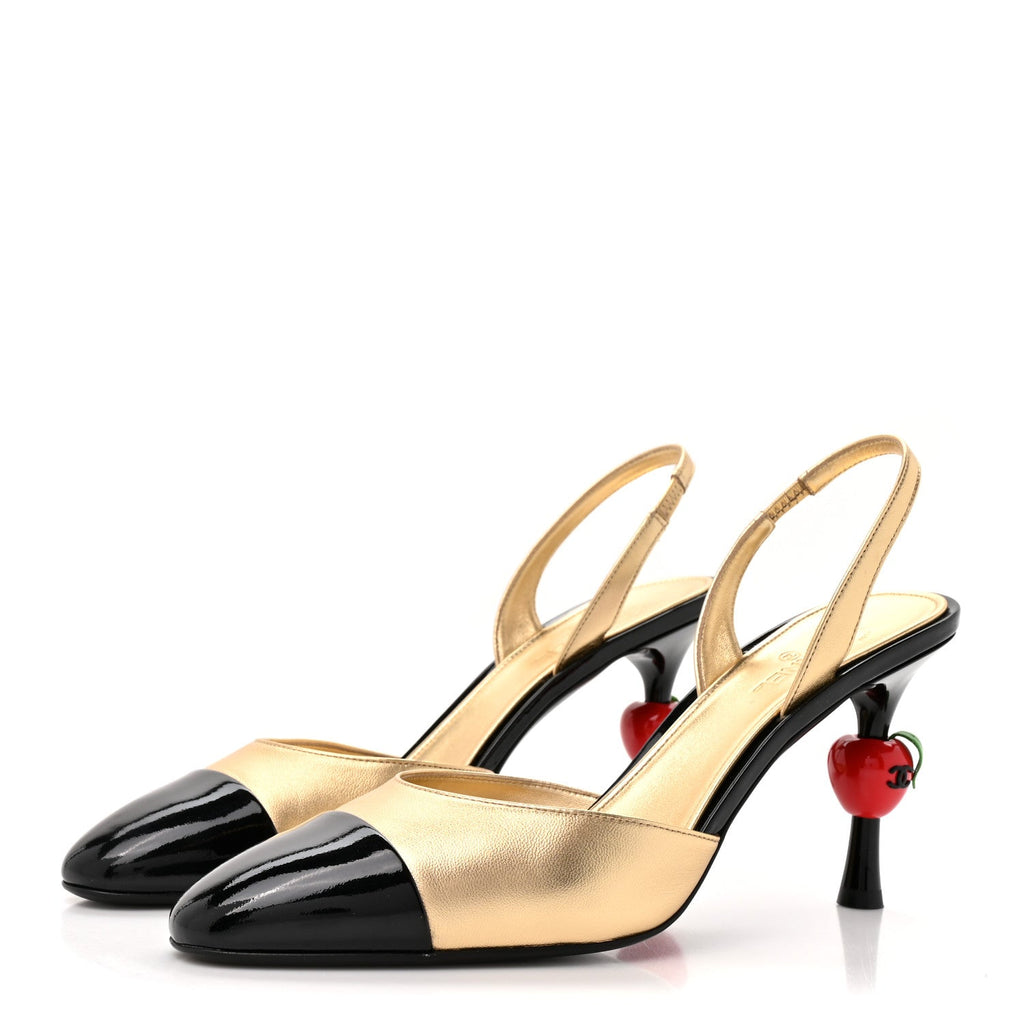 Lambskin Patent Cap Toe CC Apple Slingback Pumps 41 Gold Black
