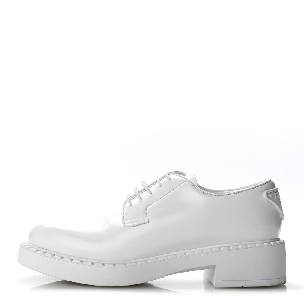 Spazzolato Calzature Donna Triangle Logo 50mm Derby Loafers 38.5 White 38.5 White