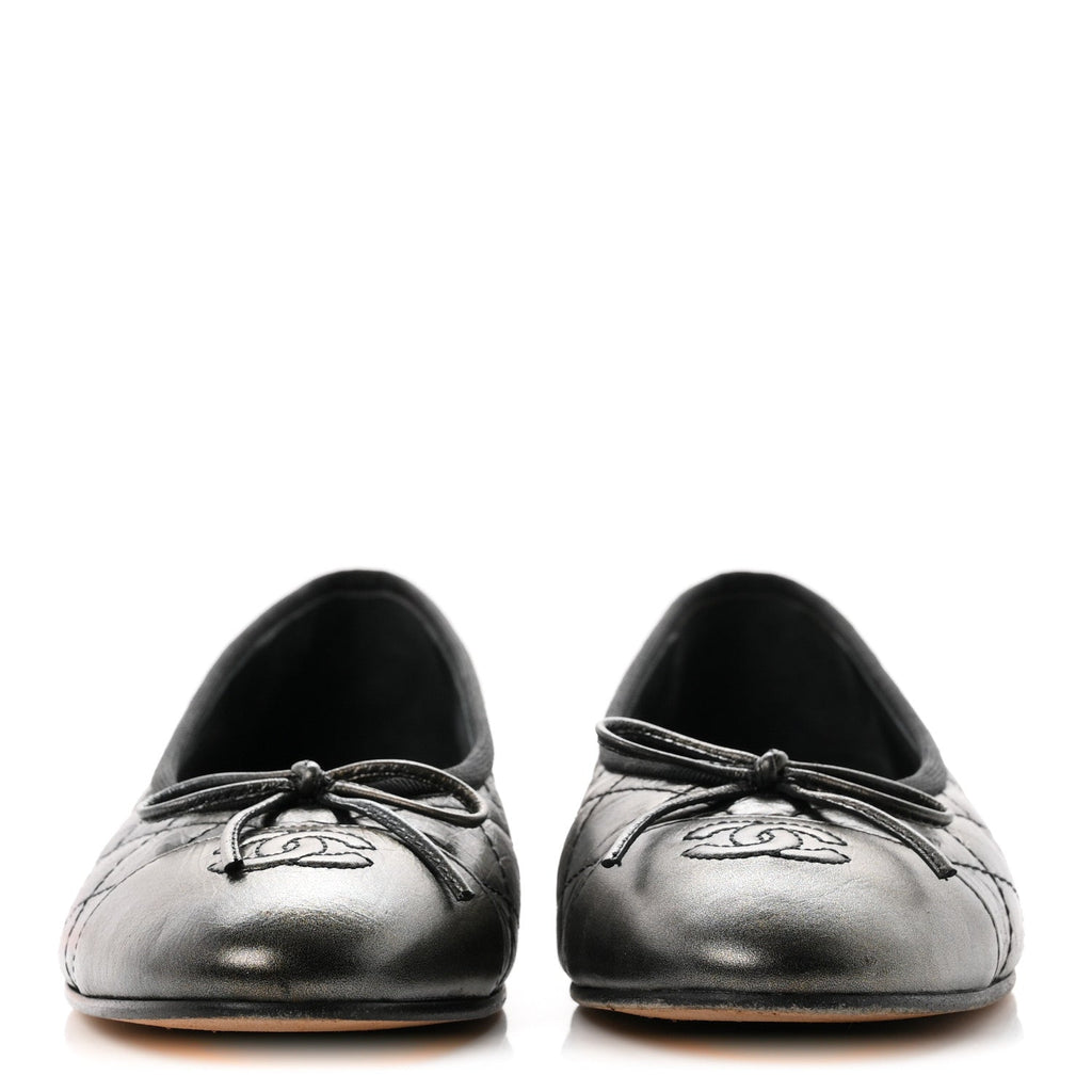 Metallic Aged Calfskin Quilted CC Cap Toe Ballerina Flats 38.5 Dark Silver