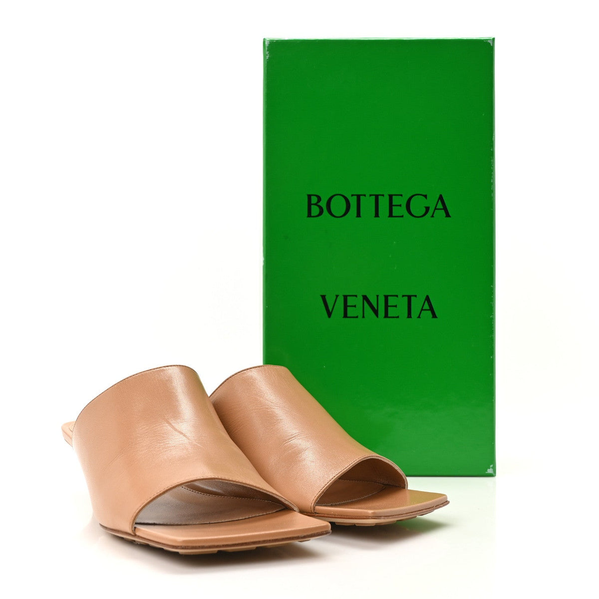 Lambskin Stretch Mule 40mm Sandals 39 Beige