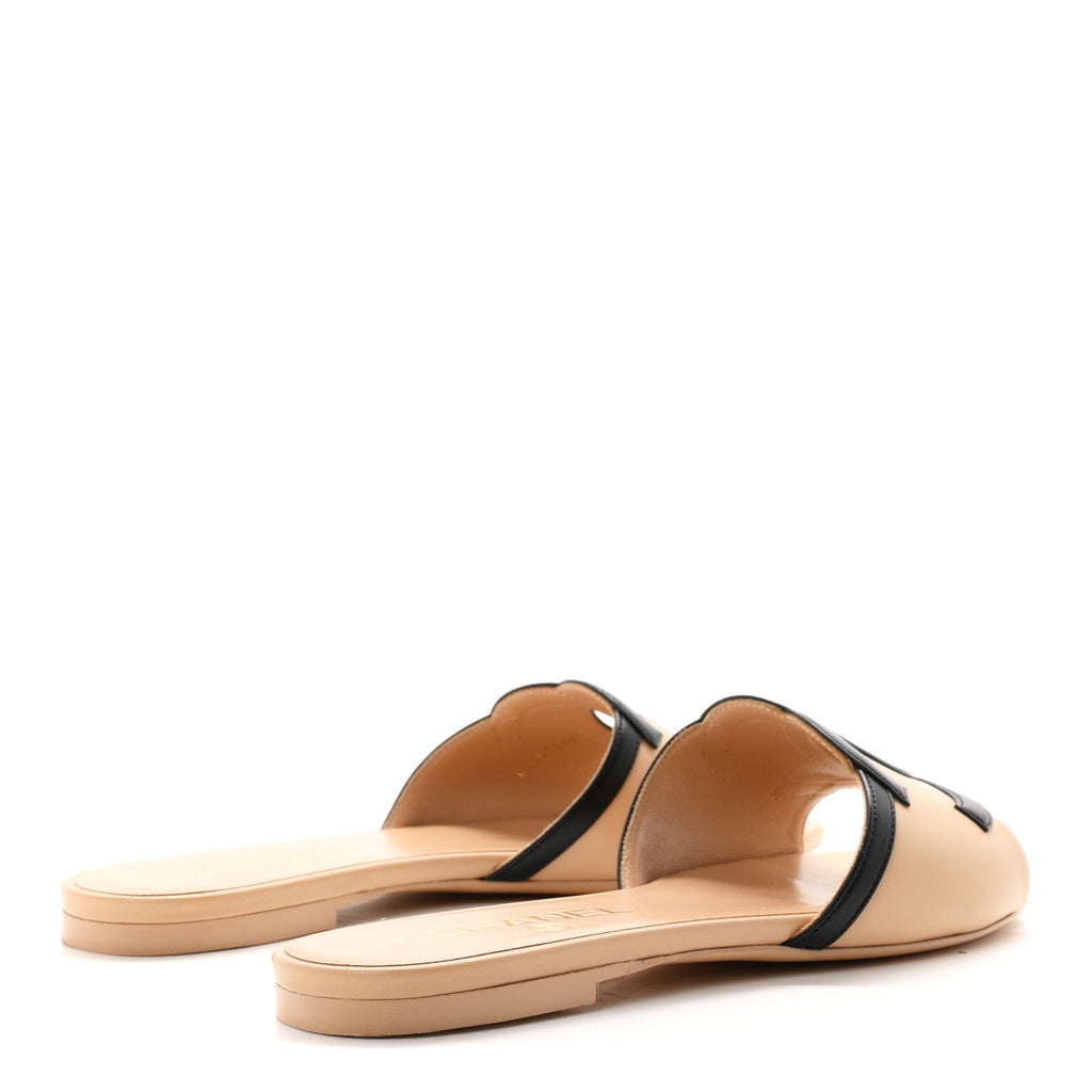 Lambskin CC Cutout Sandal Mules 37.5 Beige Black