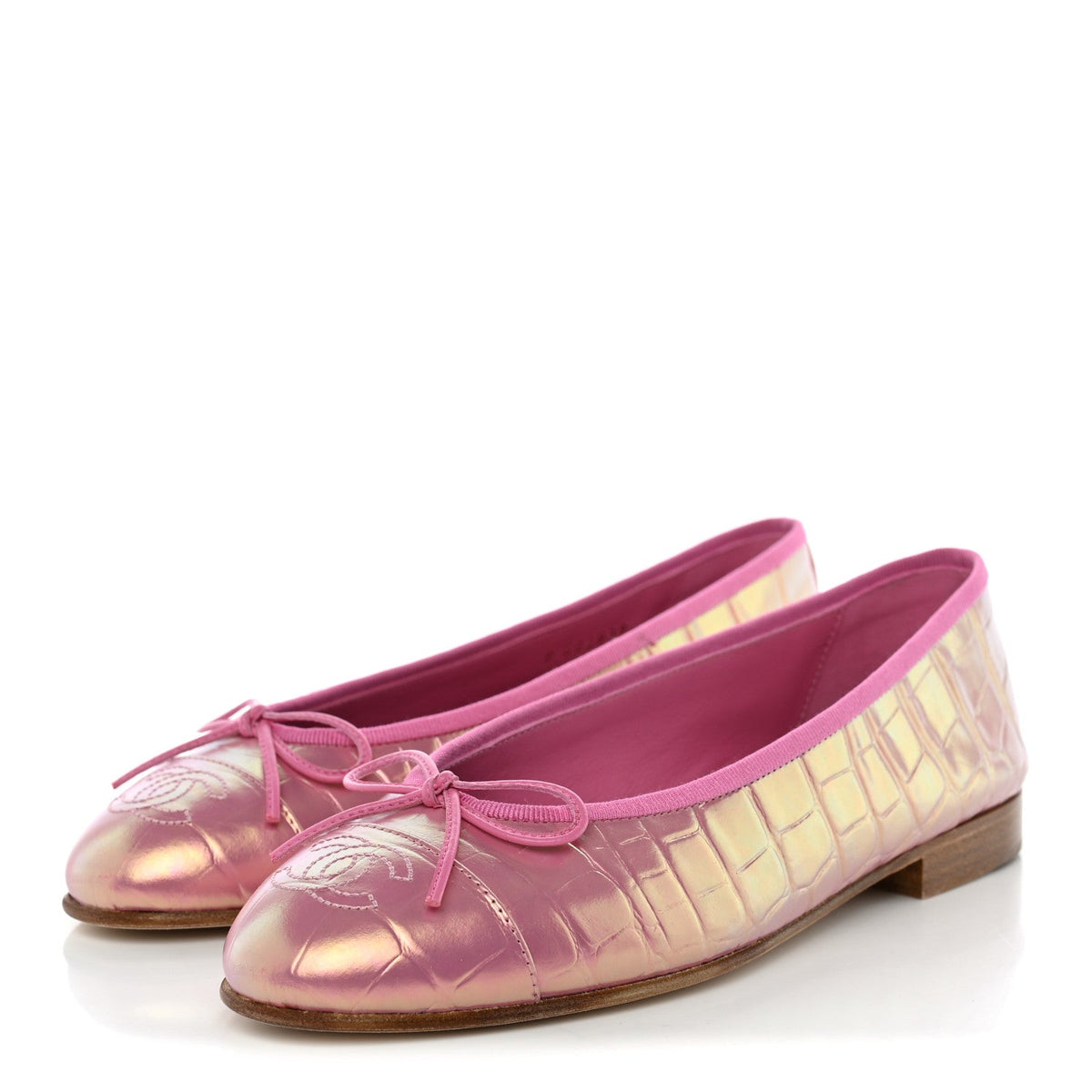 Iridescent Calfskin Crocodile Embossed Ballerina Flats  35.5 Pink