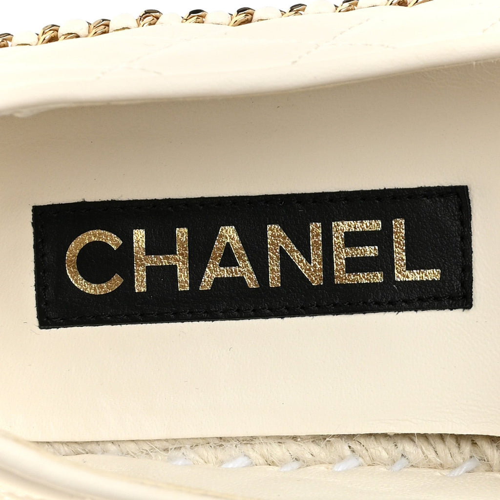 Shiny Lambskin Quilted Grosgrain Cap Toe CC Chain Espadrilles 40 White Black