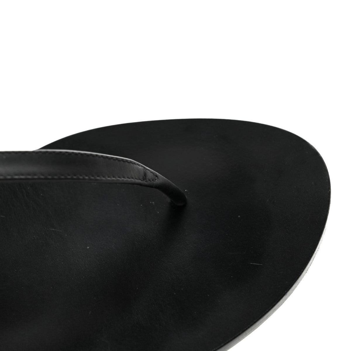 Calfskin GG Marmont Thong Sandals 40 Black