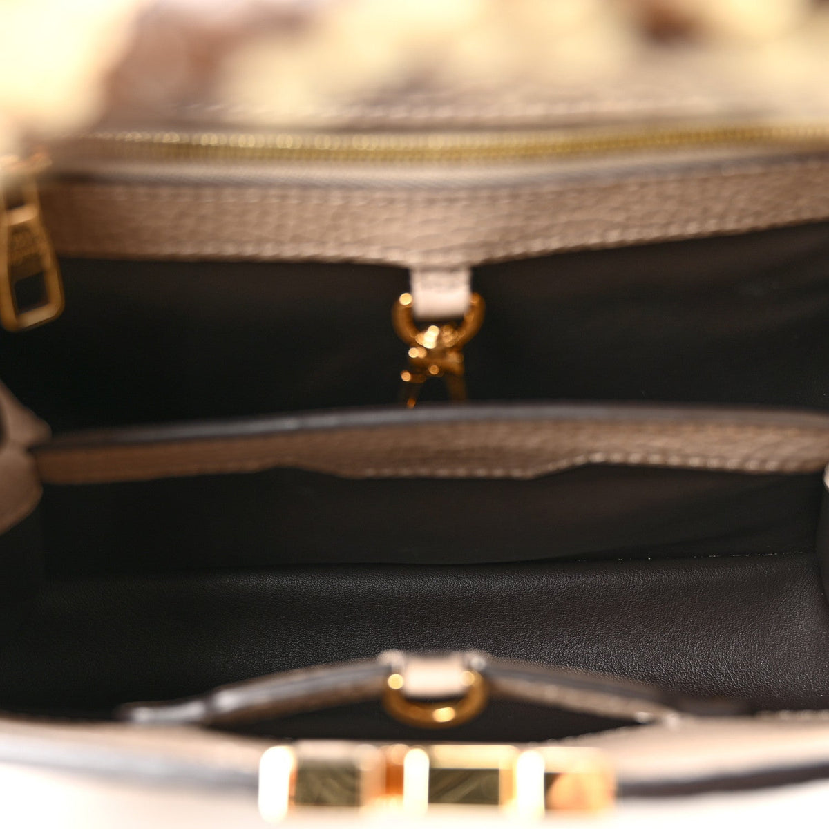 Taurillon Snakeskin Capucines BB Galet