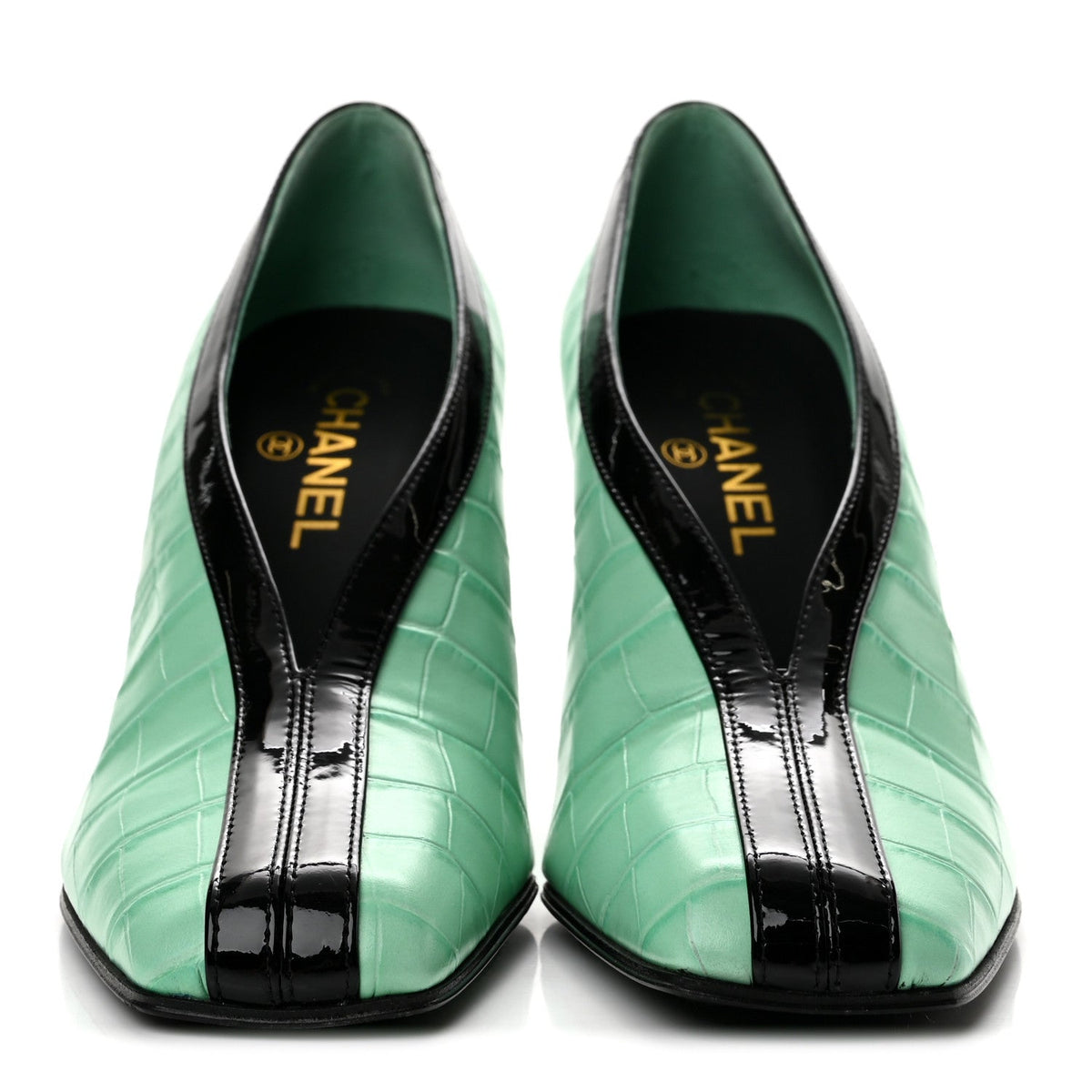Crocodile Embossed Patent Calfskin Pumps 40 Green Black