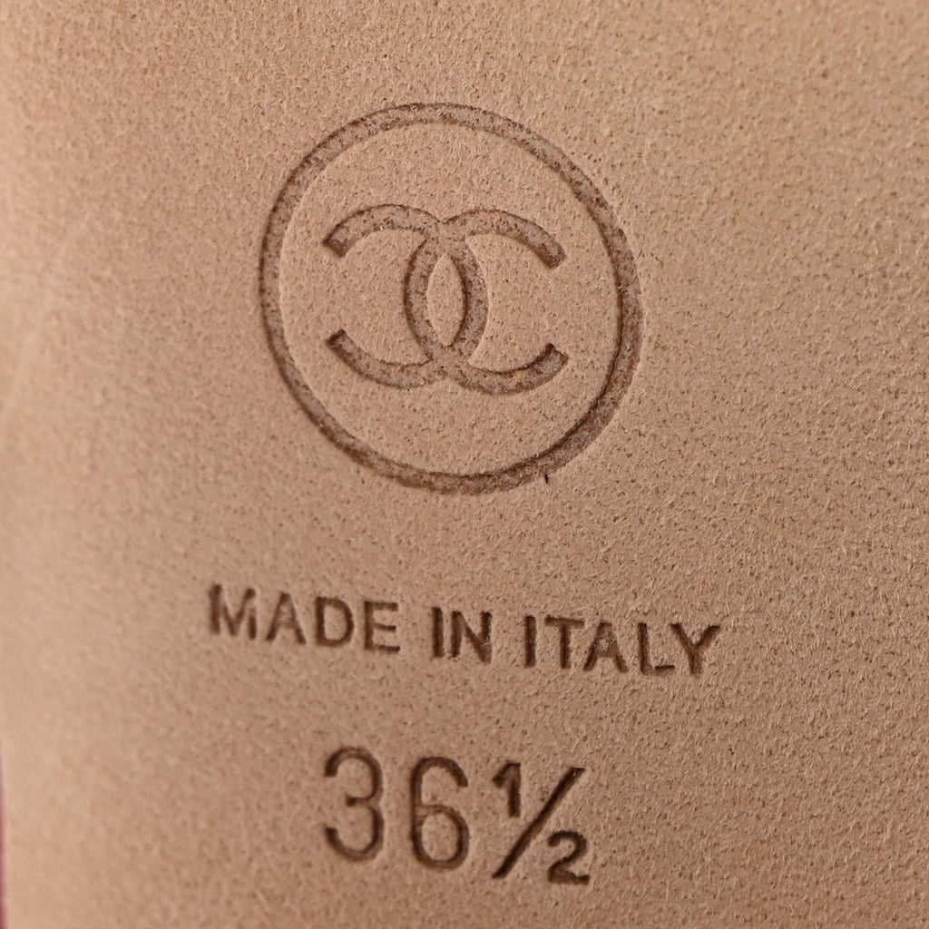 Laminated Calfskin Lambskin Square Cap Toe CC Slingback Pumps 36.5 Red Ivory