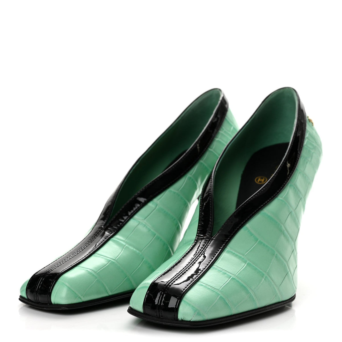 Crocodile Embossed Patent Calfskin Pumps 40 Green Black