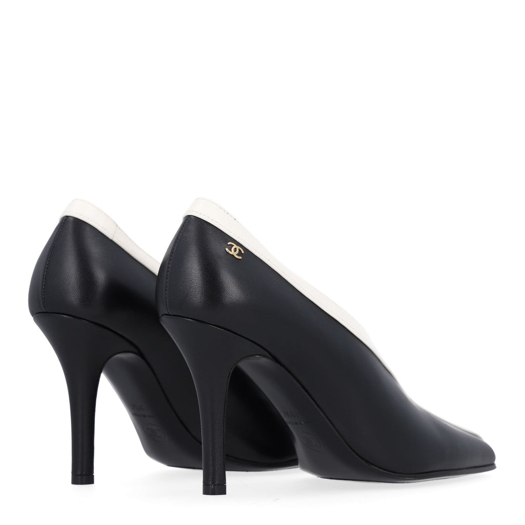 Lambskin Pumps 38.5 Black Ivory