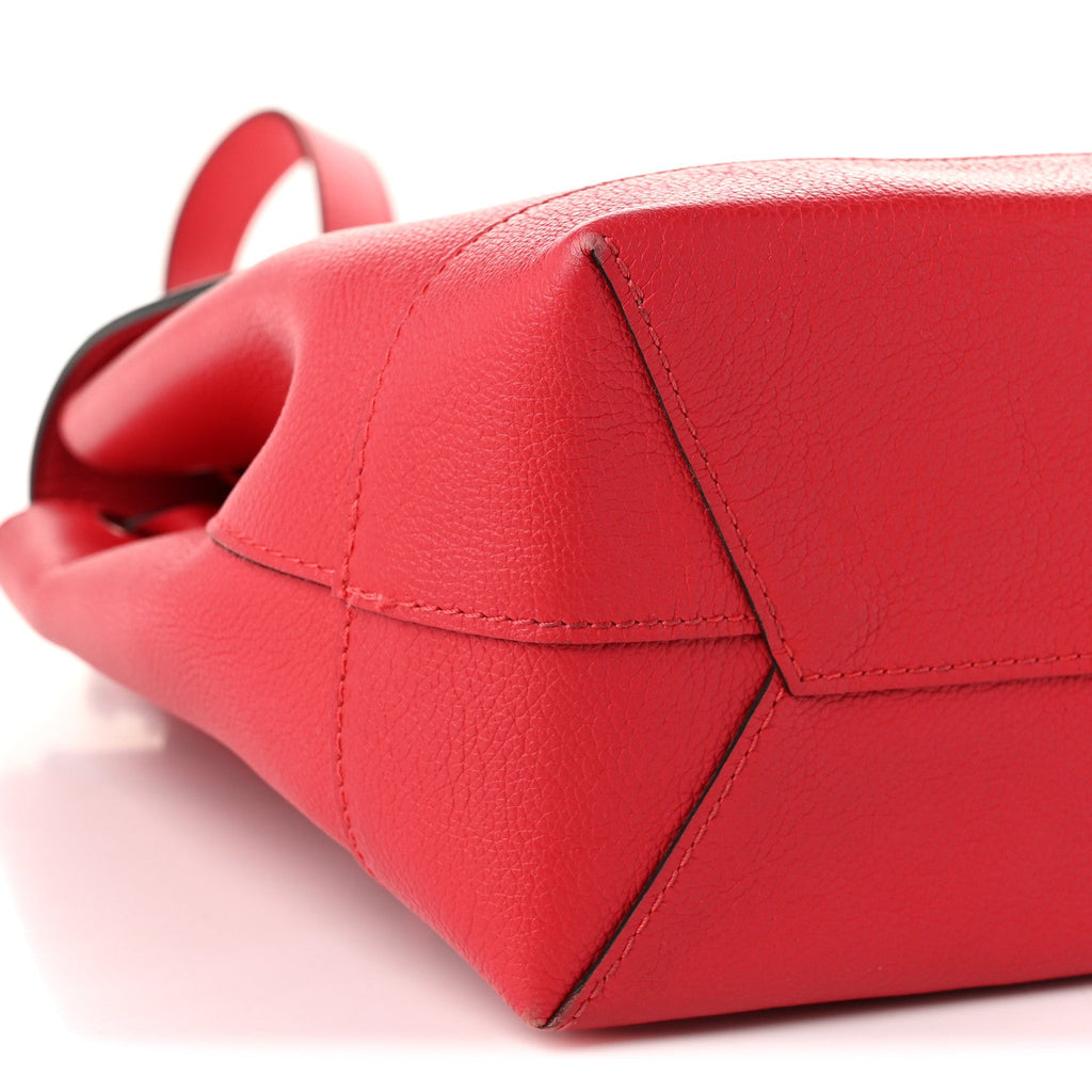 Soft Calfskin Lockme Backpack Poppy