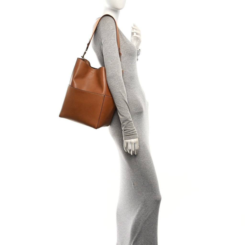 Natural Calfskin Seau Sangle Bucket Bag Tan