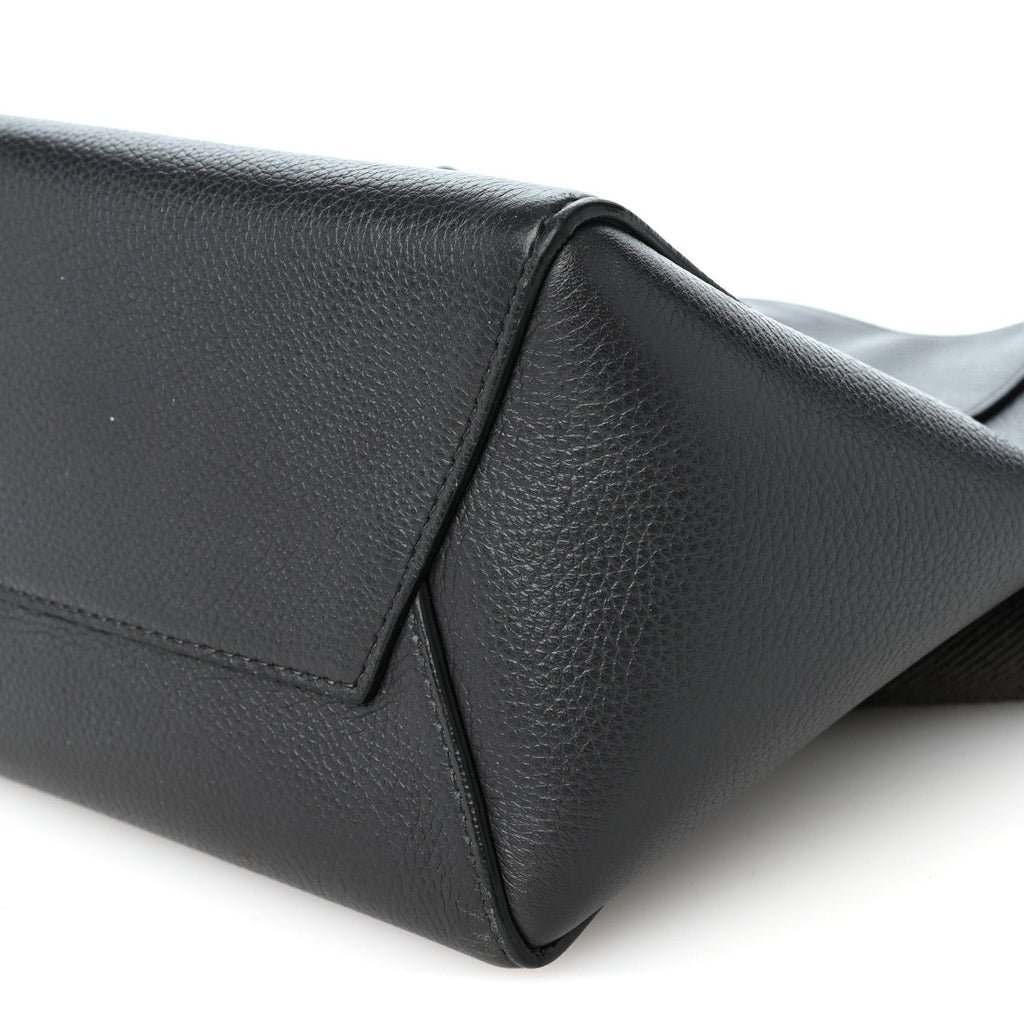 Soft Grained Calfskin Small Sangle Bucket Bag Kohl