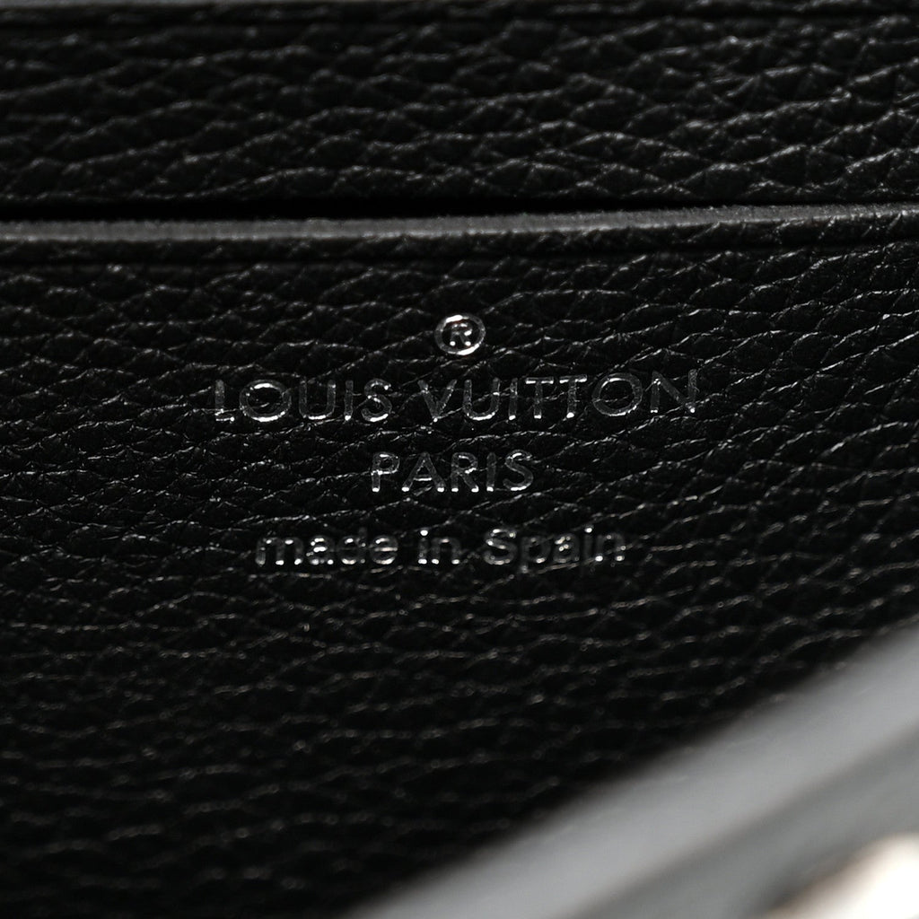 Calfskin Nano Lockme Bucket Black