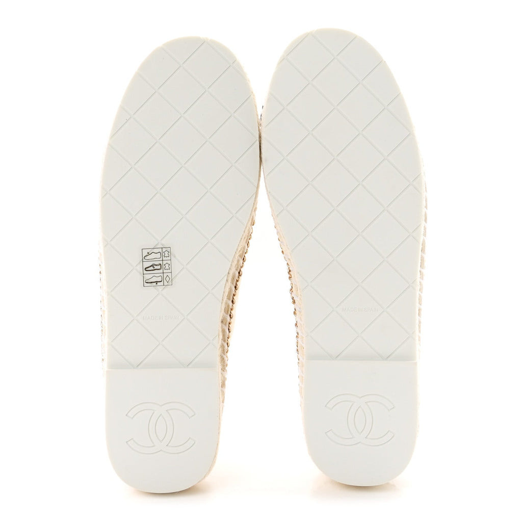 Shiny Lambskin Quilted Grosgrain Cap Toe CC Chain Espadrilles 37 White Black