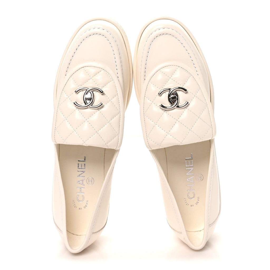 Lambskin Quilted CC Turnlock Loafers 40 White