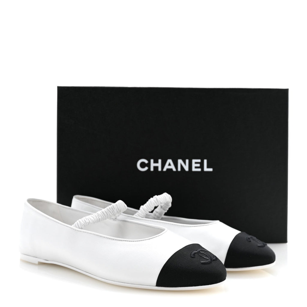 Lambskin Knit Grosgrain Cap Toe CC Ballerina Flats With Leg Warmers 38.5 White Black