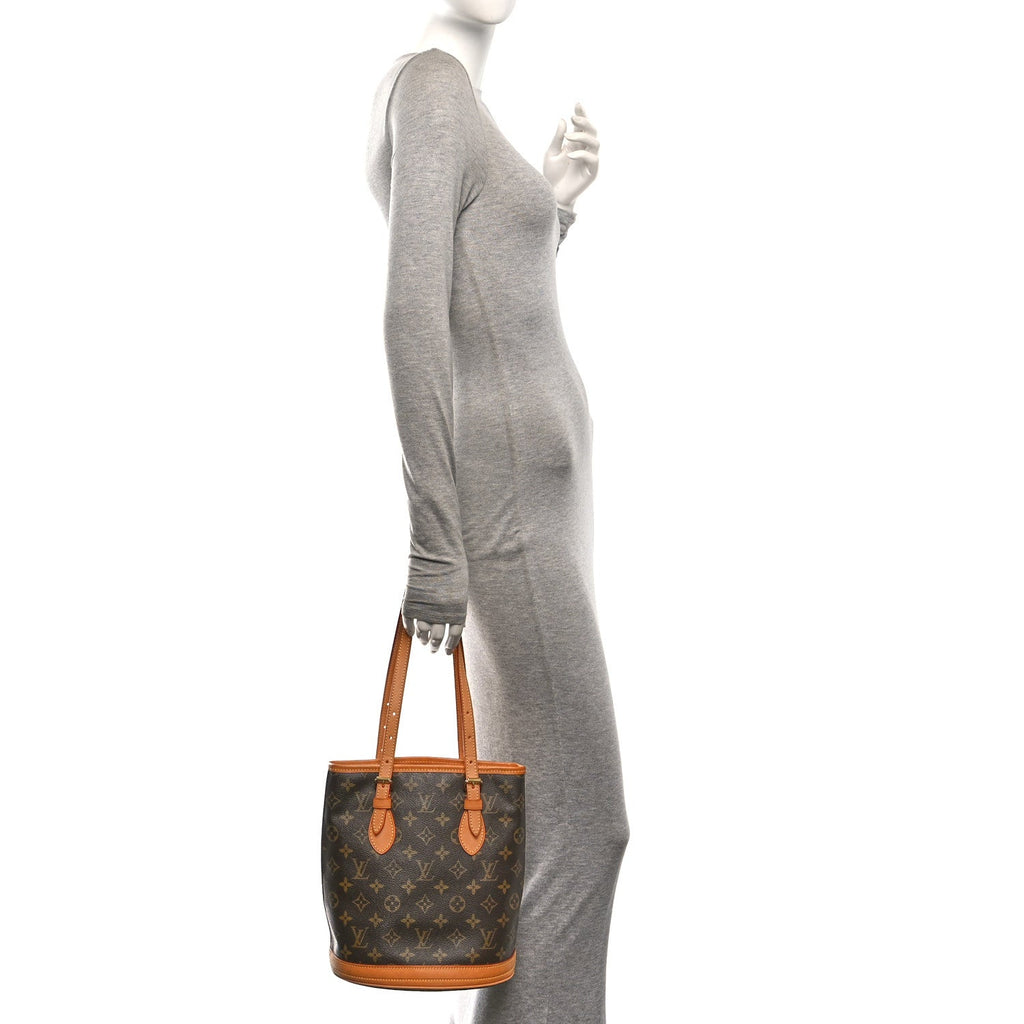 Monogram Petit Bucket 23
