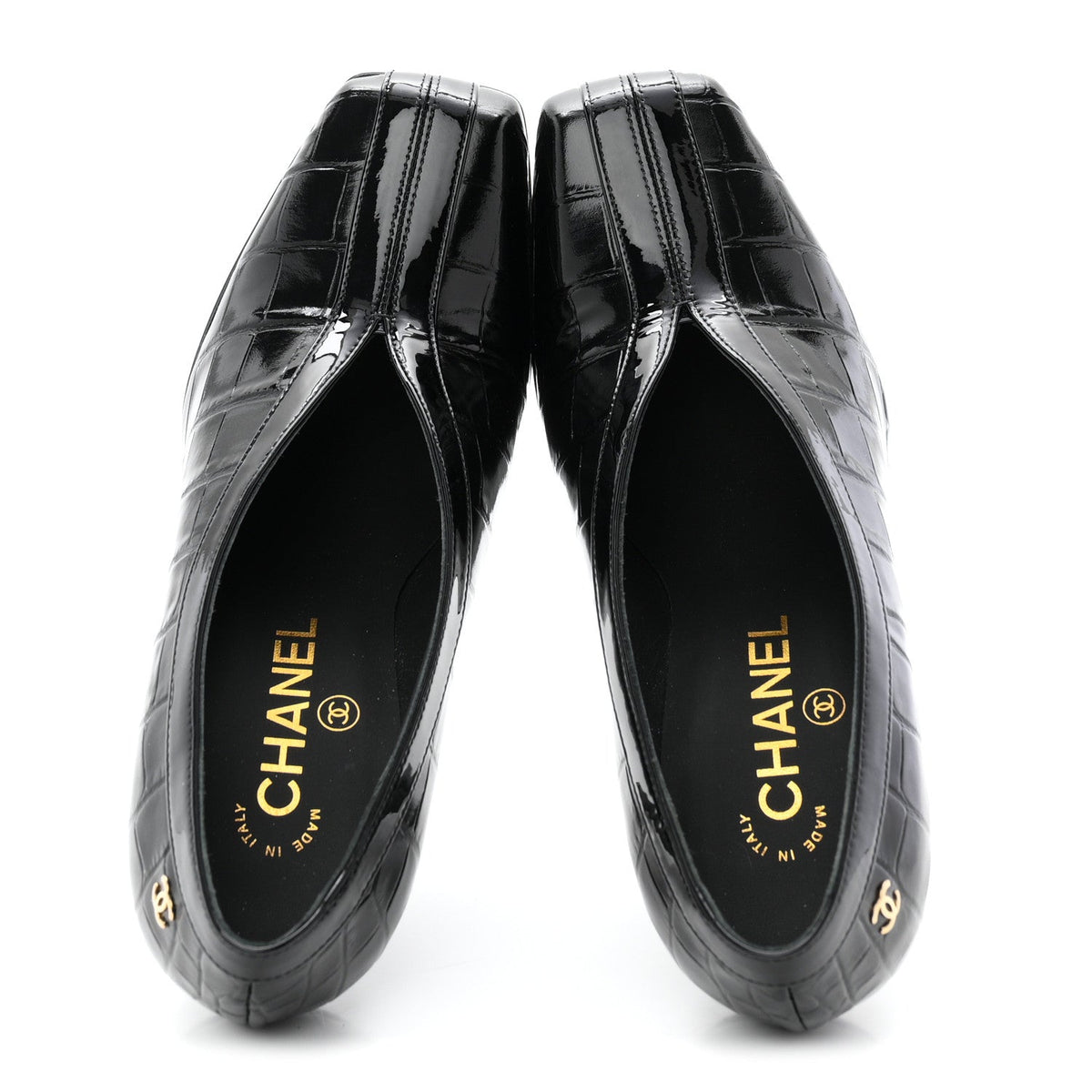 Crocodile Embossed Patent Calfskin Pumps 36 Black