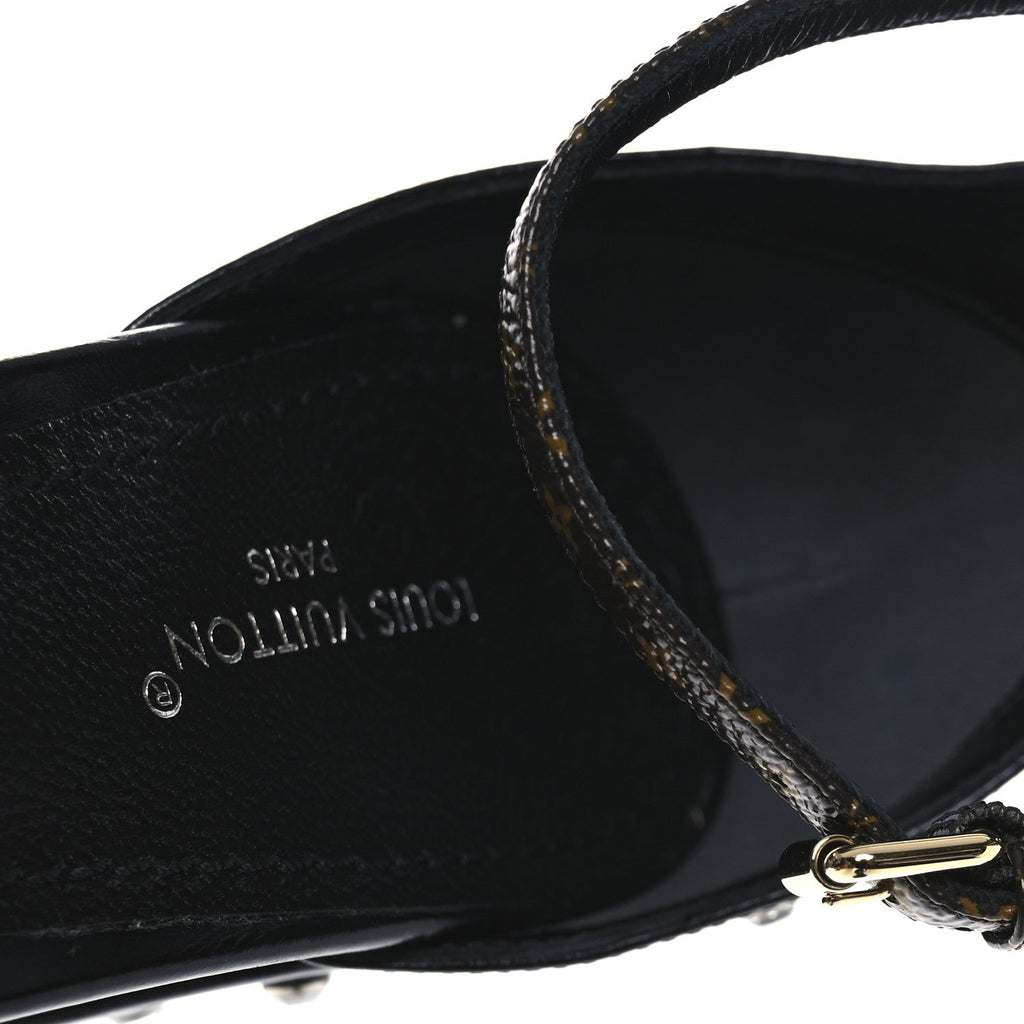 Calfskin Studded Fame Platform Sandals 38 Black