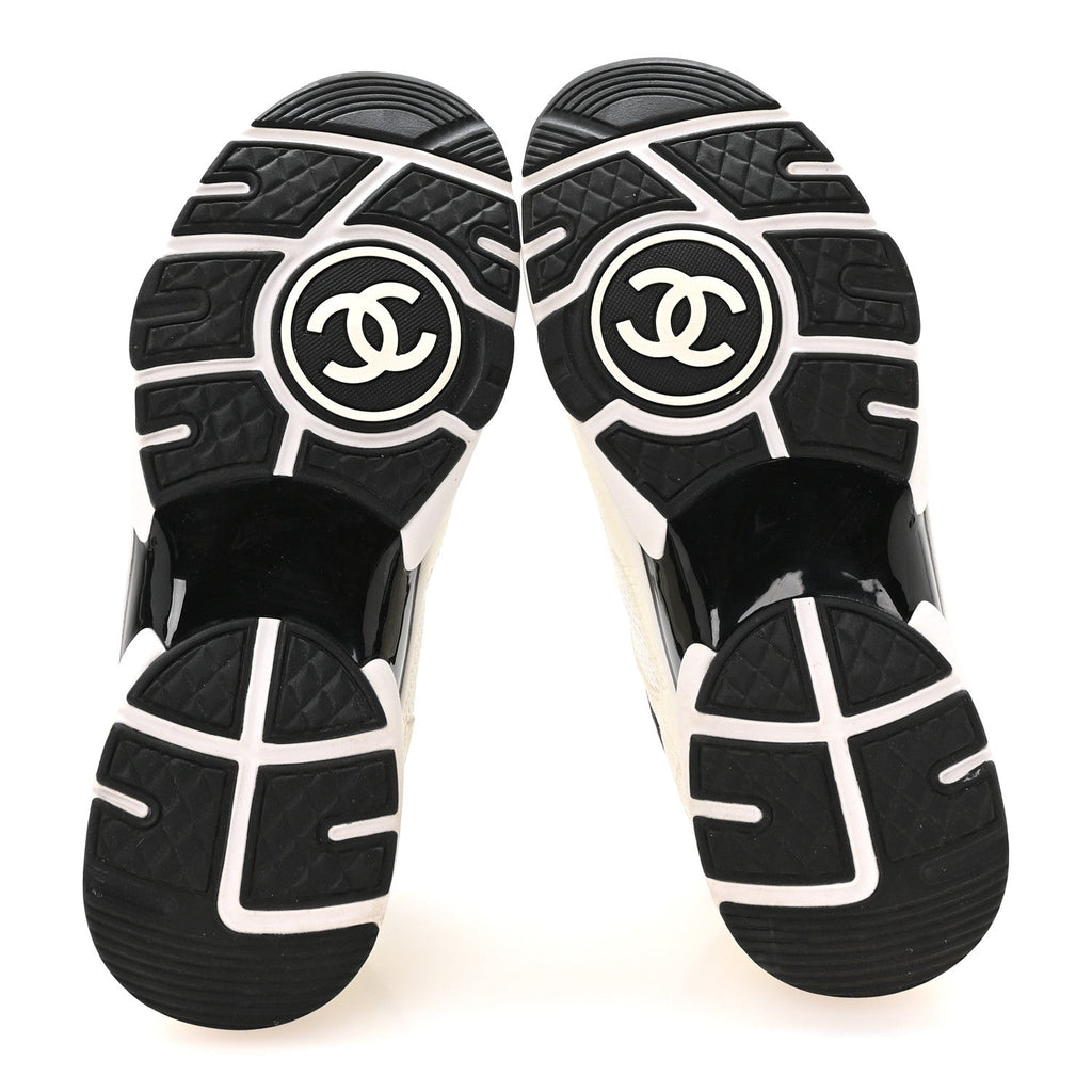 Mesh Suede Calfskin Grained Calfskin Womens CC Sneakers 36 White Black