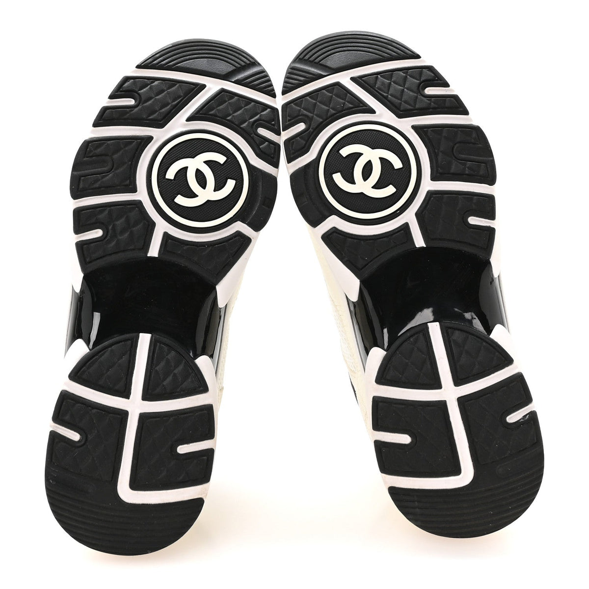 Mesh Suede Calfskin Grained Calfskin Womens CC Sneakers 36 White Black