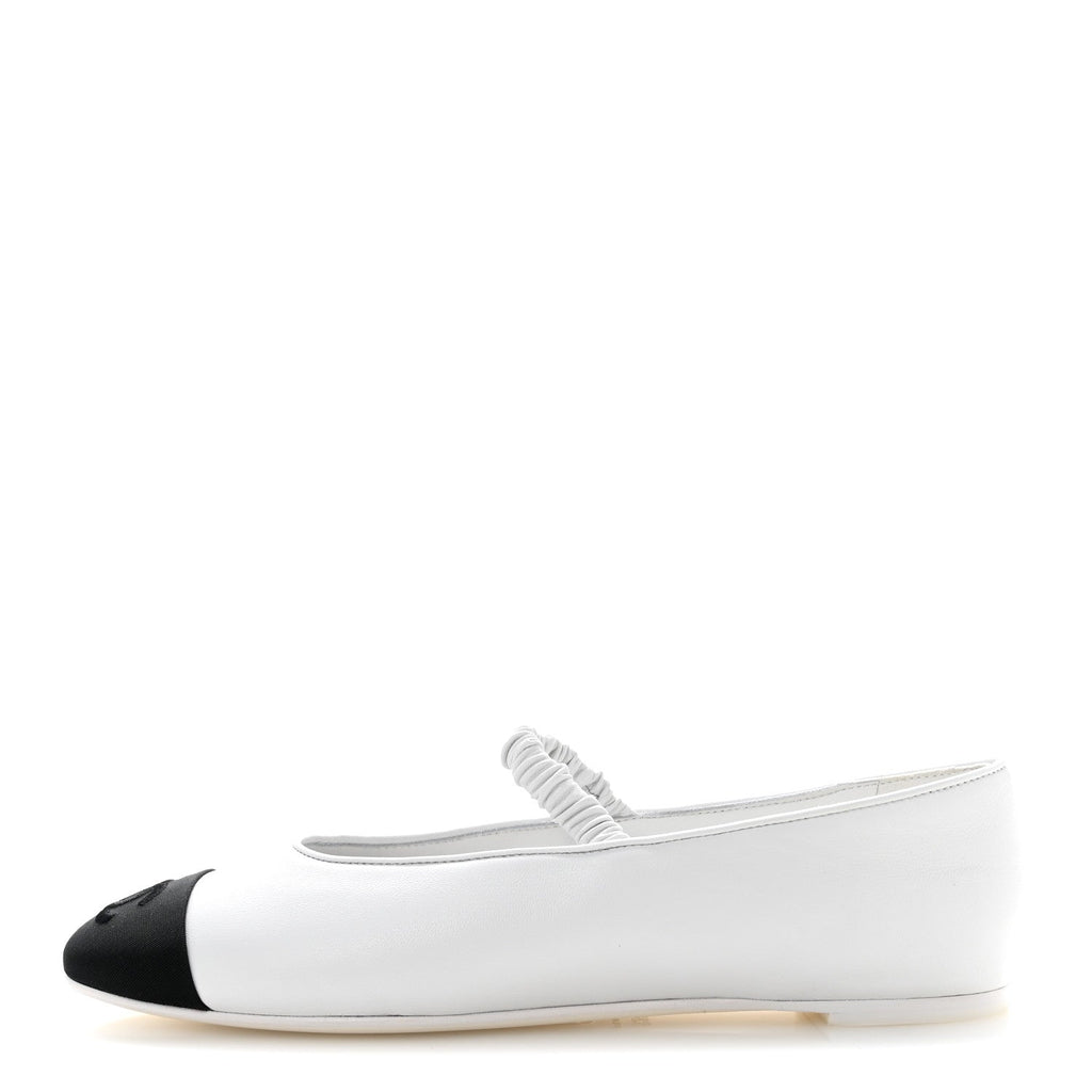 Lambskin Knit Grosgrain Cap Toe CC Ballerina Flats With Leg Warmers 38.5 White Black