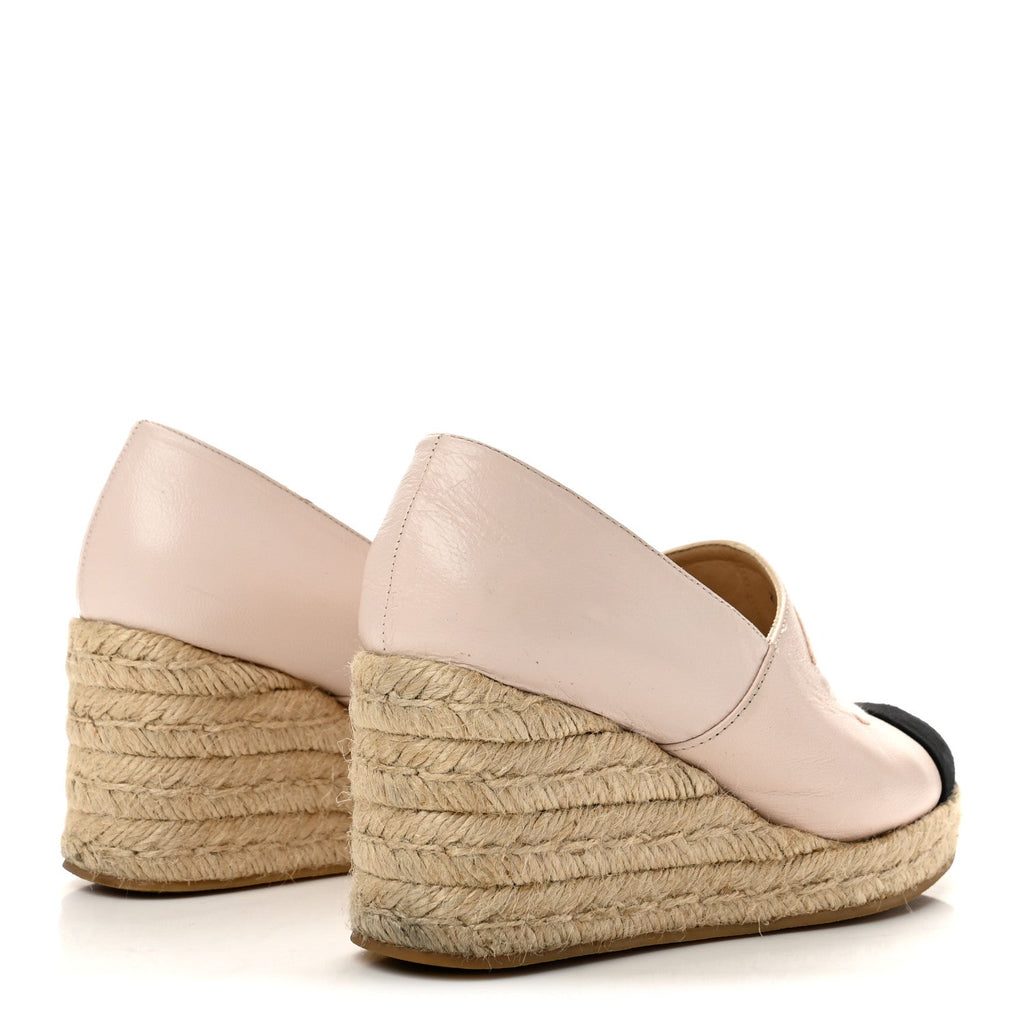 Lambskin Suede CC Espadrille Wedges 38 Beige Black