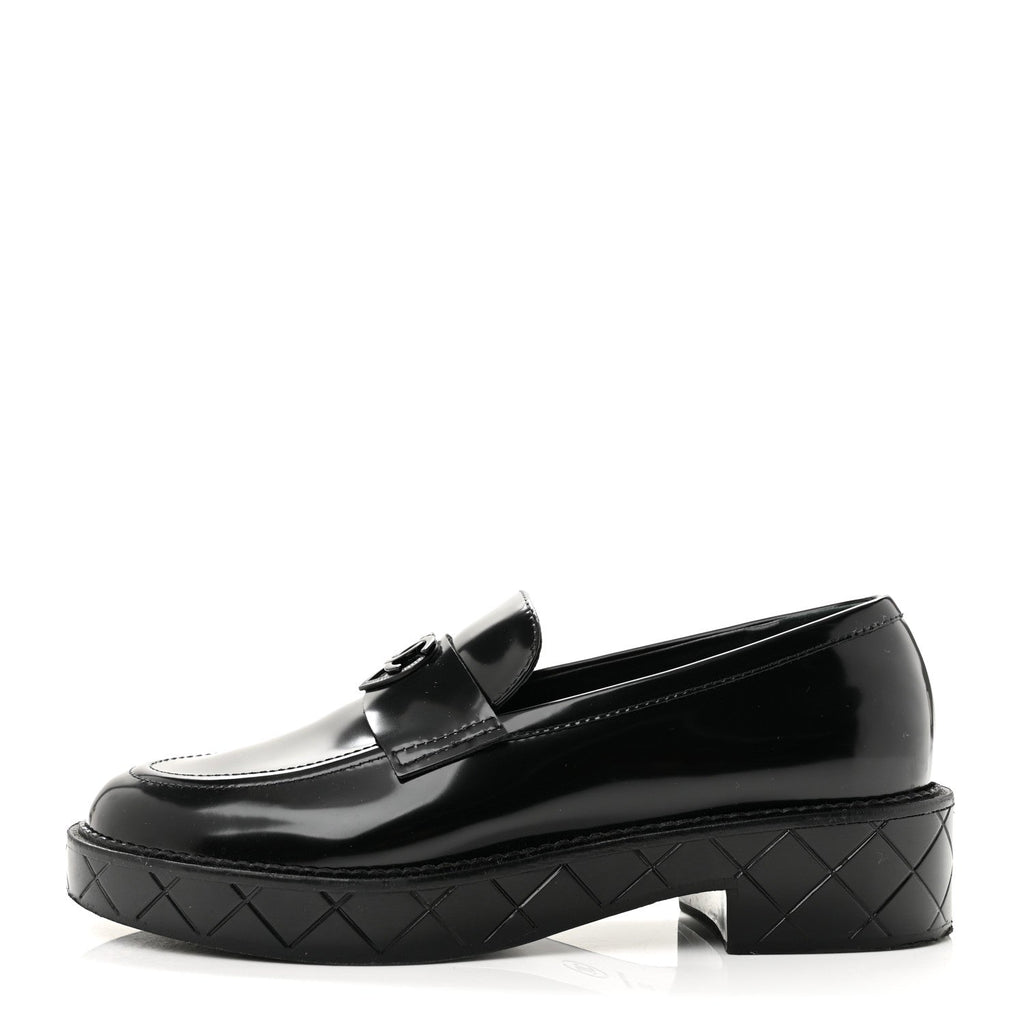 Shiny Calfskin Quilted CC Mocassin Loafers 39 Black