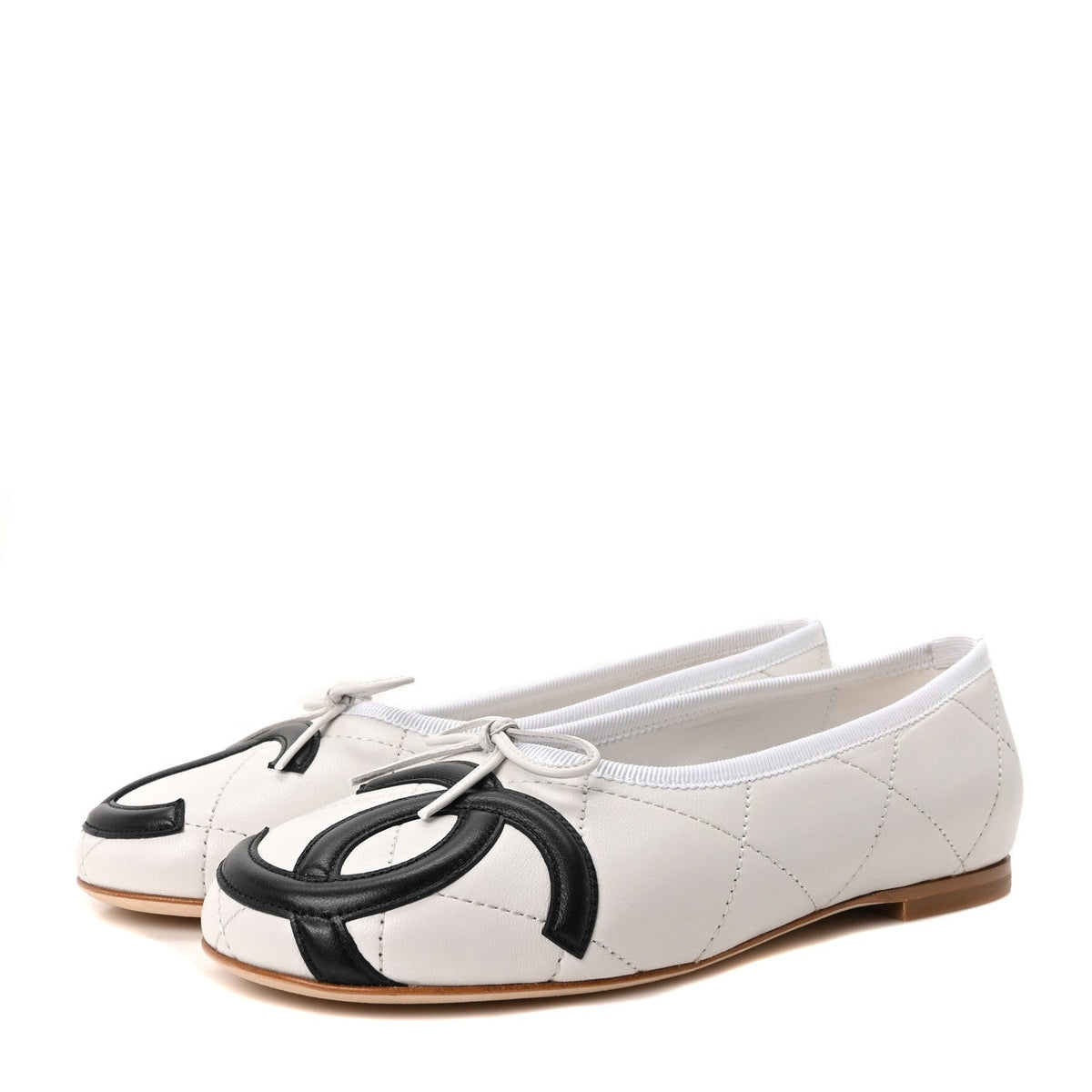 Lambskin Quilted CC Cambon Ballet Flats 35 White Black