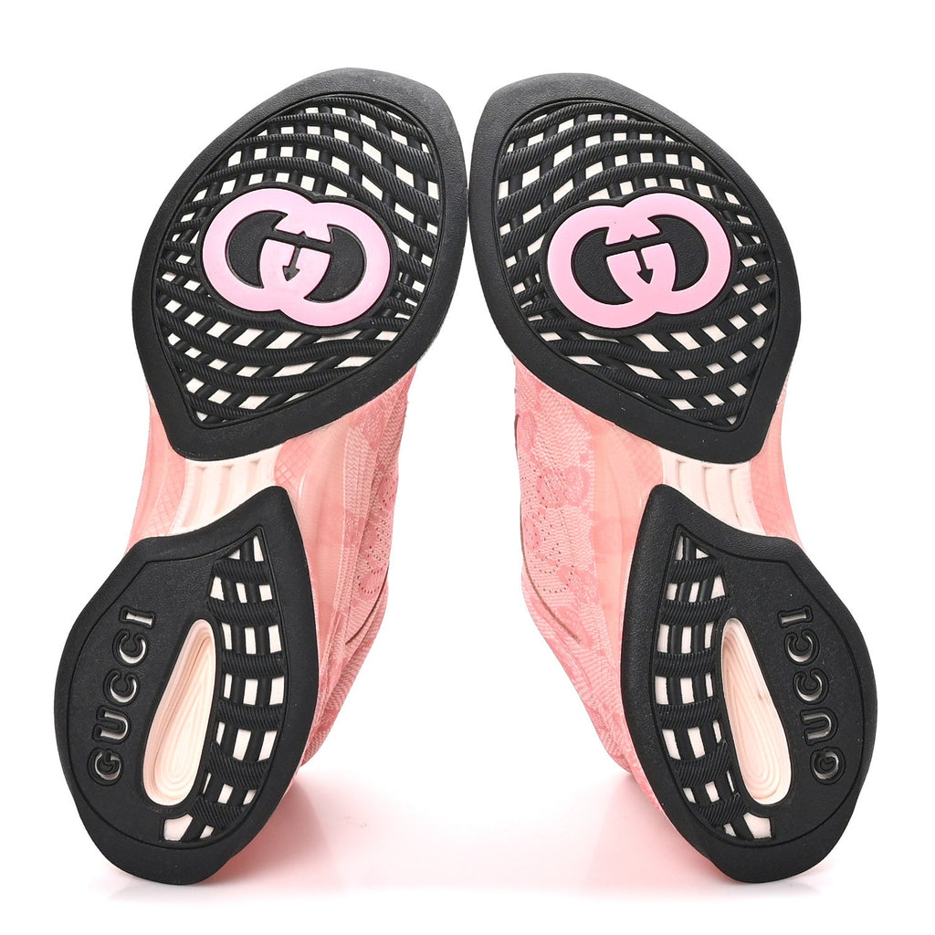 Ultralight Plume Calfskin Monogram Printed Womens Gucci Run Sneakers 39 Pale Pink