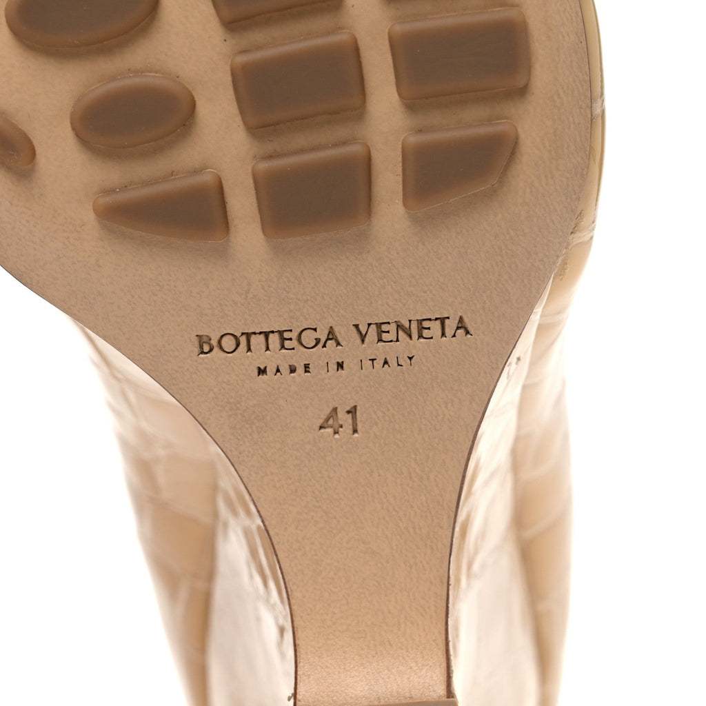 Gloss Calfskin Crocodile Embossed Punta Wedge Heel Sandals 41 Praline