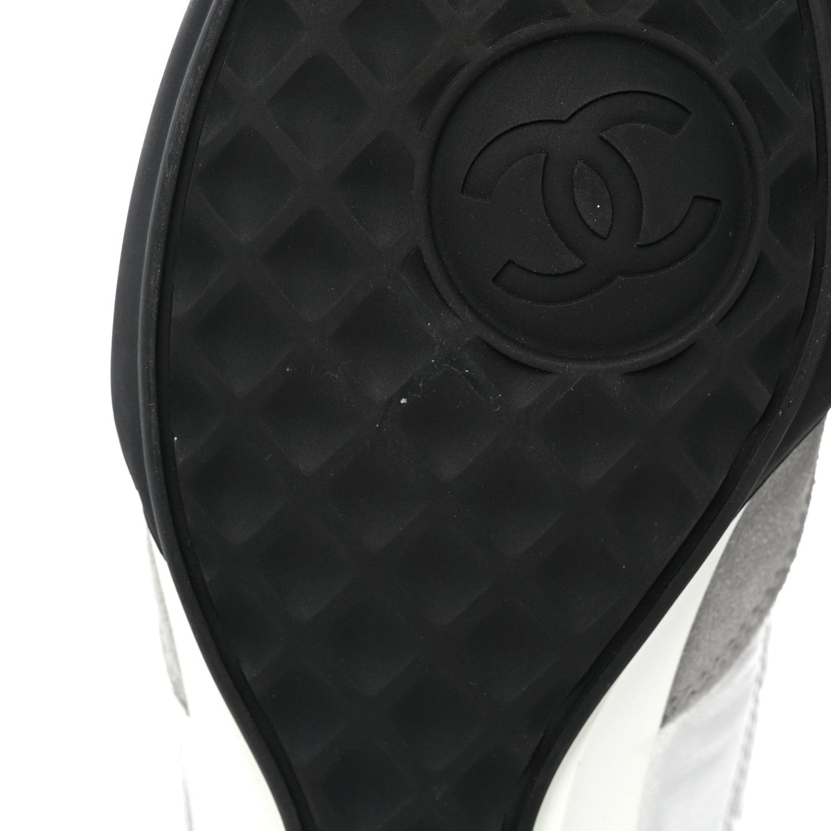 Laminated Calfskin Suede Quilted Womens CC Sneakers 37.5 Silver White Gray