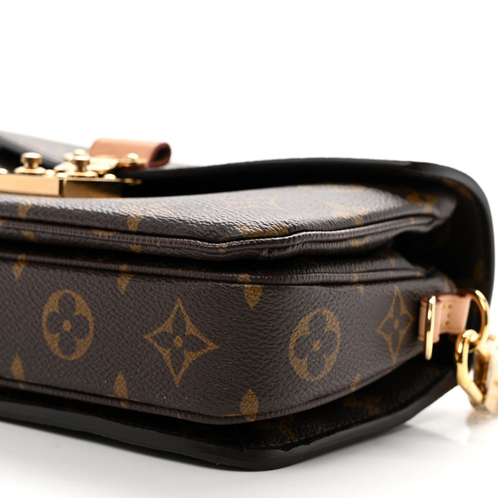 Monogram Pochette Metis East West