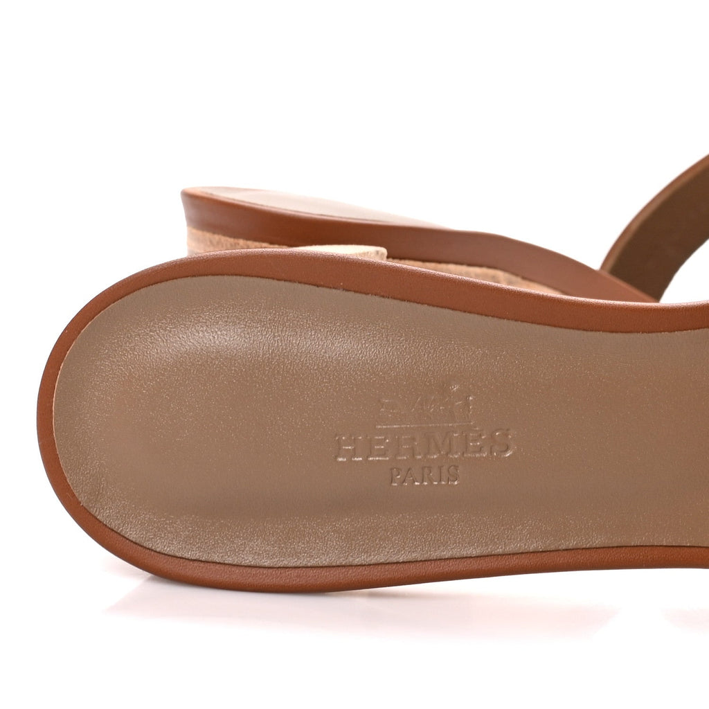 Calfskin Oasis Sandals 40 Gold