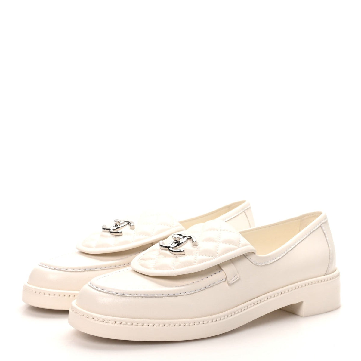 Lambskin Quilted CC Turnlock Loafers 40 White