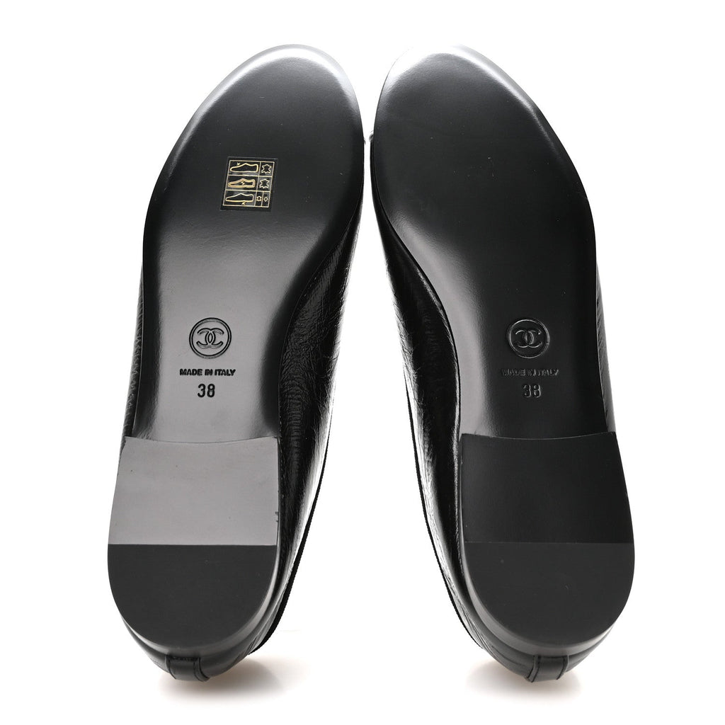 Crumpled Shiny Lambskin Cap Toe CC Ballerina Flats 38 Black White