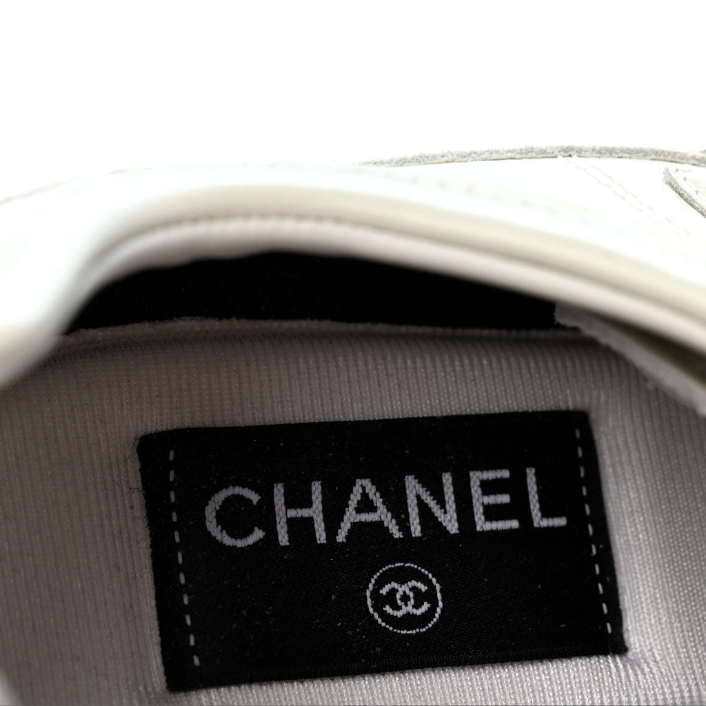 Suede Calfskin Quilted CC Sneakers 39 White Black
