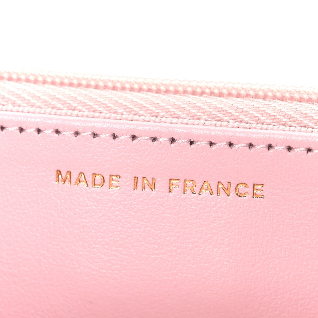 Caviar Quilted Wallet on Chain WOC Light Pink