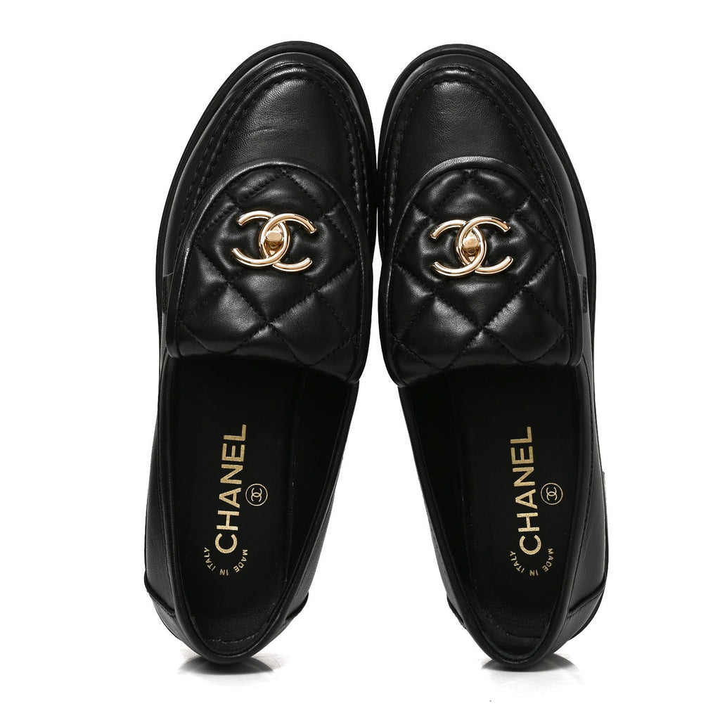 Lambskin Quilted CC Turnlock Loafers 39 Black