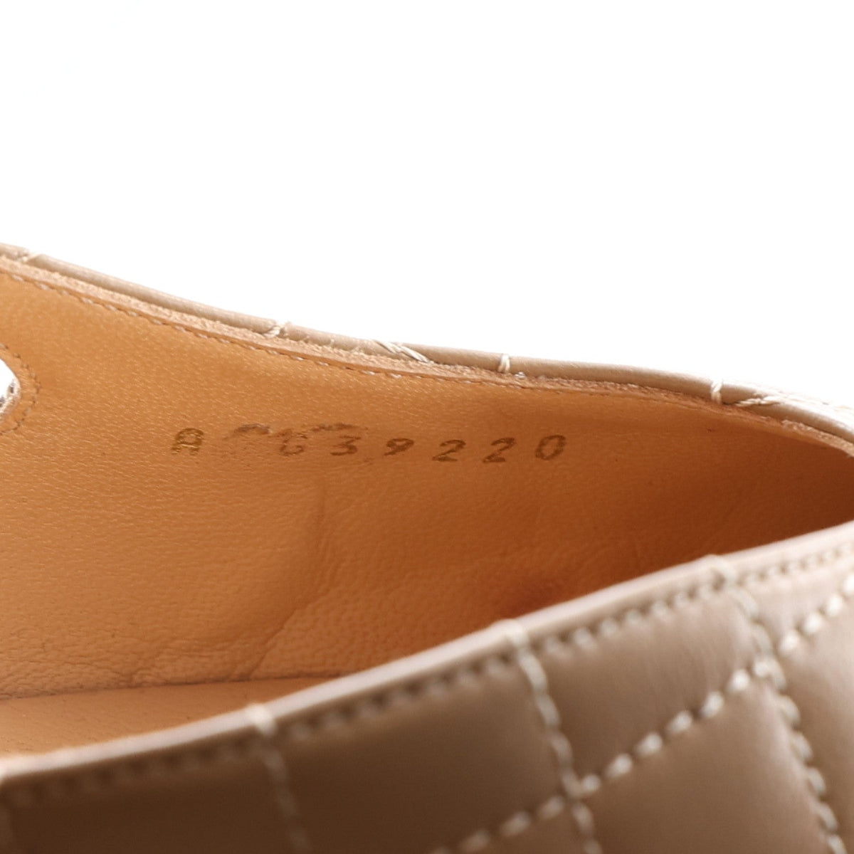 Lambskin Patent Calfskin Quilted Cap Toe CC Slingback Pumps 38.5 Beige Black