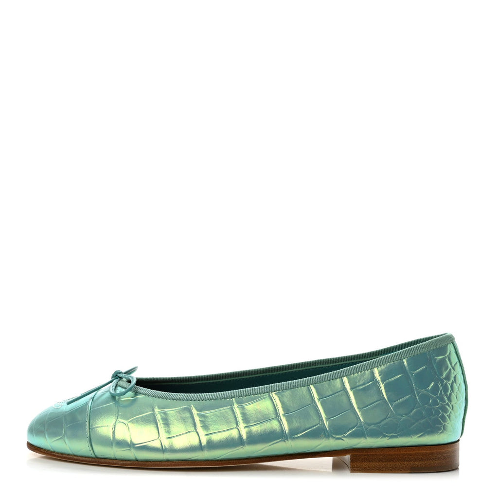 Iridescent Calfskin Crocodile Embossed Ballerina Flats 39.5 Green