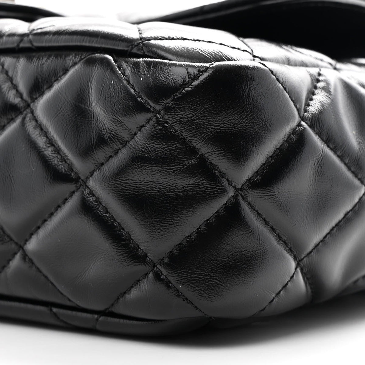 Shiny Crumpled Calfskin Quilted Wavy CC Hobo Black