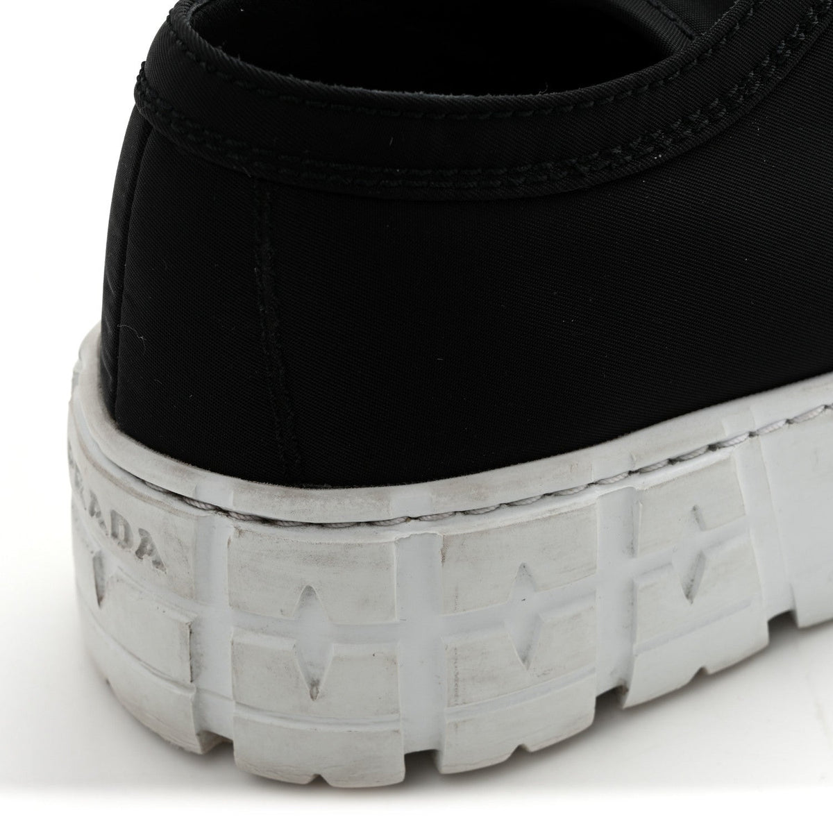 Re-Nylon Gabardine Triangle Logo Double Wheel 50mm Sneakers 38.5 Black