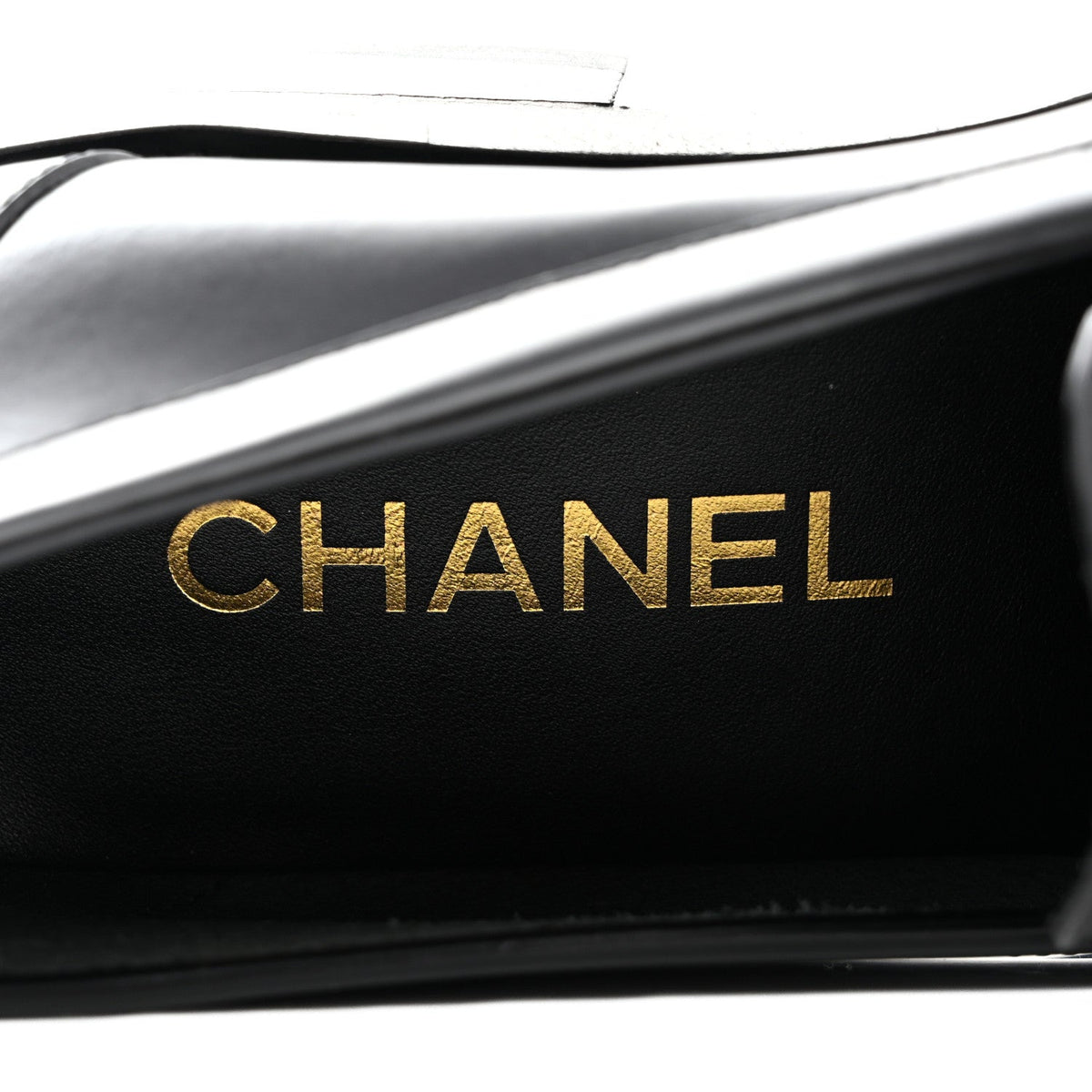 Shiny Calfskin CC Loafers Black White 37 Black White