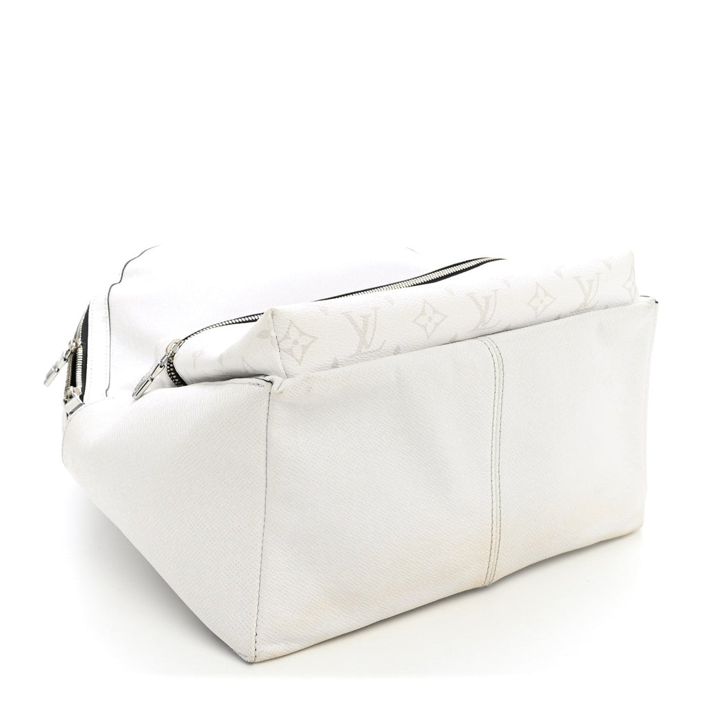 Taiga Monogram Discovery Backpack PM White