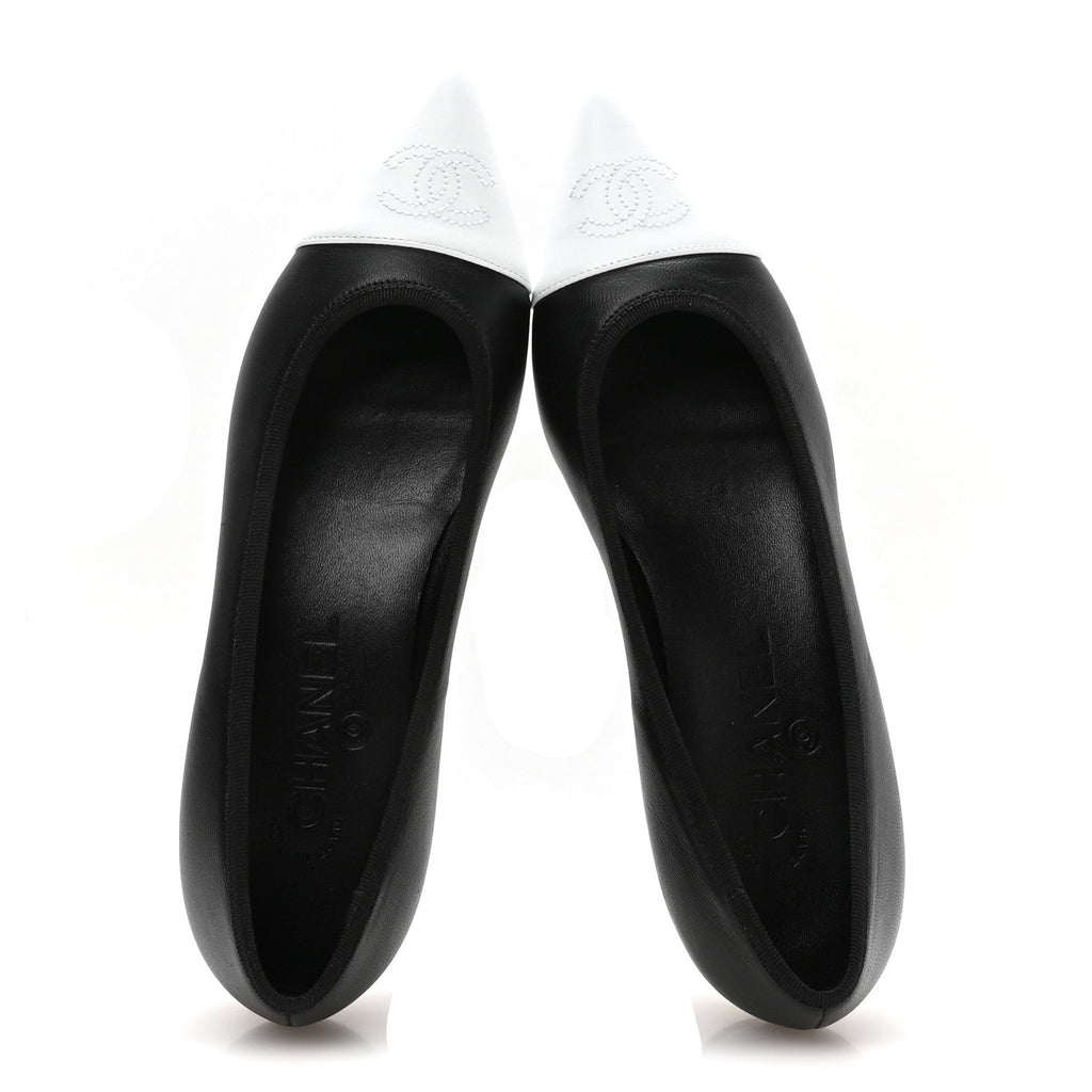 Lambskin Iridescent Lambskin Cap Toe CC Flats 37 Black White